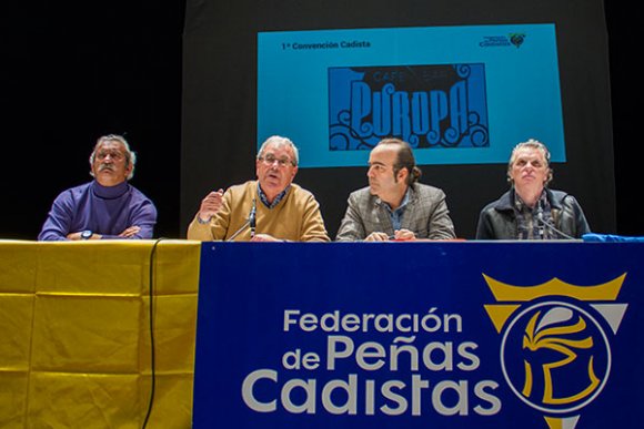 Tertulia de entrenadores en la 1ª Convención Cadista / Trekant Media